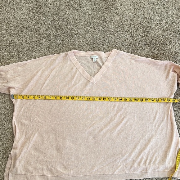 Garnet Hill large light blush loose fit linen sweater/top. - Picture 6 of 8